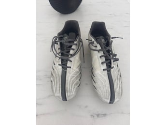 Umbro Tocco VI Pro FG Fotbollsskor Vit/Grå EU 42.5