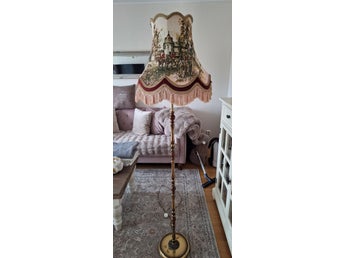GAMMAL RETRO UNIK GOLVLAMPA MÄSSING MED UNIK SKÄRM RYTTARE HÄSTAR