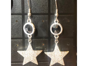 Glittriga festörhängen med strass & Swarovskikristaller