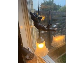 Fin fönsterlampa med ängel jugend art nouveau stil lampa