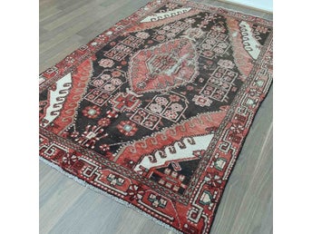 Äkta Vintage matta ca: 198x126 cm