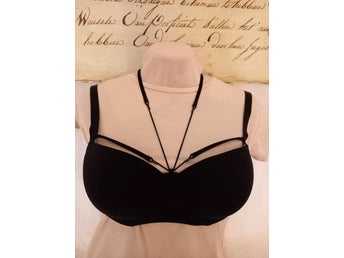 Marlies Dekkers fest BH D75 svart syndigt sensuell festBH