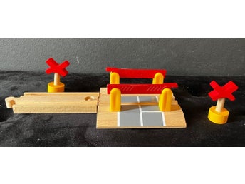 Brio bandelar - Brio Järnvägskorsning - Railway Crossing Tower 33388