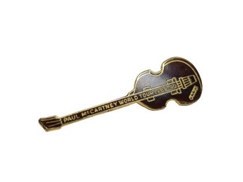 Paul McCartney World Tour 1989-90 vintage gitarrformad nålmärke brosch