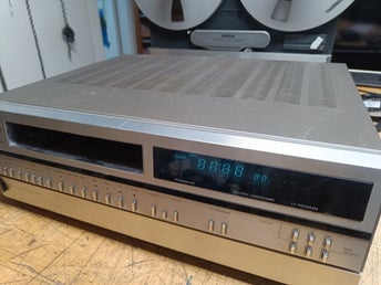 Nordmende V500 Video-Vision VHS Videobandspelare Vinylborsen-skivbutik