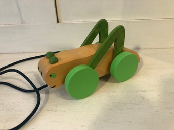 Dragleksak Gräshoppa i Trä