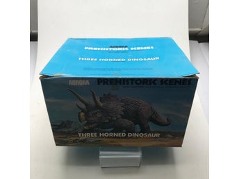 Byggmodell Aurora vintage oanvänd/inplastad - Prehistoric Scenes Triceratops