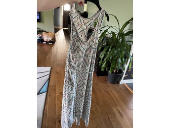 Flerfärgad klänning. Gravid klänning. Storlek L H&M