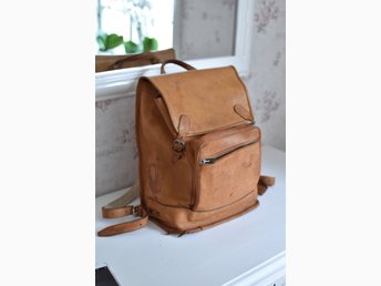 Vintage Ryggsäck Väska Äkta Skinn Läder Cognac .. (416464978 Vintage Cognac Ryggsäck i Skinn | Delton Bags | Fri frakt