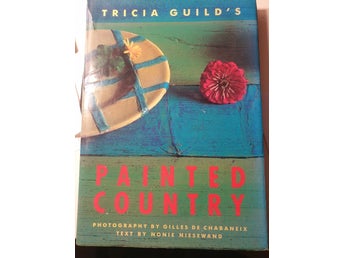 Tricia Guild's Painted Country, stor bilderbok.