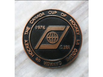 Ishockeymedalj Canada Cup 1976, D=7 cm, S=1 cm, mycket sällsynt medalj