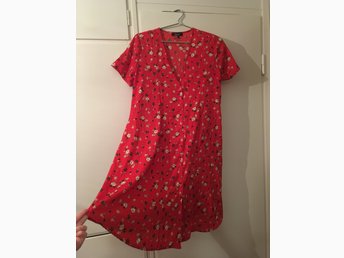 Röd klänning gravid New Look 36 (393509308) ᐈ Köp på Tradera Röd klänning gravid New Look 36 (393509308) ᐈ Köp på Tradera