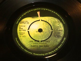 Plastic Ono Band – Give Peace A Chance / Remember Love