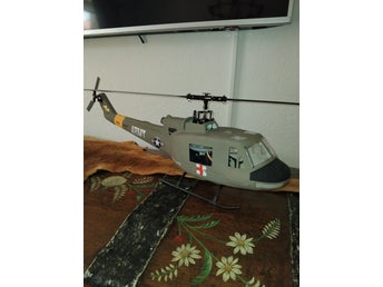 Radiostyrd helikopter - Huey UH-1