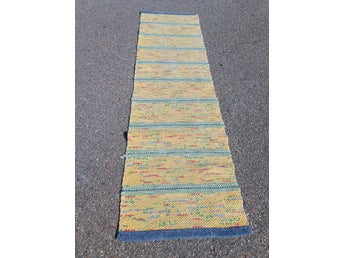 Äldre trasmatta 57x200cm