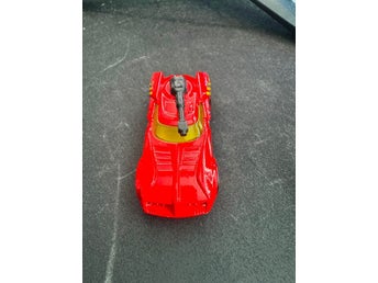 Hot Wheels X1651 J36 röd leksaksbil 2013
