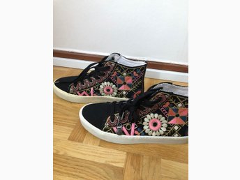 Super fina skor sneakers fr. Odd molly. Helt nya. (408753092 odd molly skor 5 | ELLE