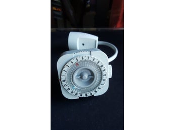 Timer Tidströmbrytare med kontakt