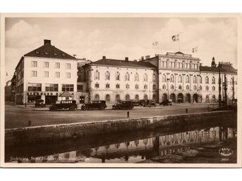 Jönköping - Frimurarhotellet med Standars Bensinstation, bilar 1930-tal