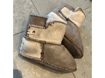 Shepherd Tofflor Grå 13 cm