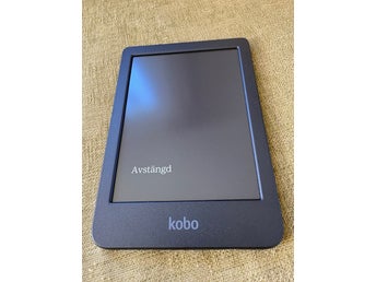Kobo Clara BW läsplatta 6” med fodral och USB C-kabel