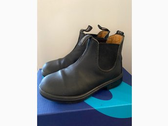 blundstone 30