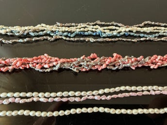 3 st halsband med äkta sötvattenpärlor – fina färger – toppen skick
