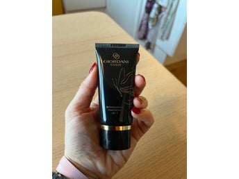 Giordani Gold Metamorphosis Foundation SPF 7