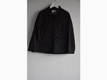 Helt ny 1140: LEVI'S sommarjacka sommarkappa l.. (413882159 Helt ny 1140: LEVI'S sommarjacka sommarkappa l.. (413882159