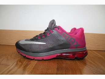 nike excellerate 2
