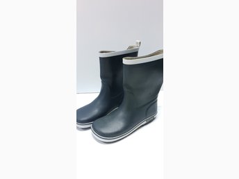 Crocs rosa stövlar stl. J1 (32 33) (363518254) ᐈ Köp på Tradera Crocs rosa stövlar stl. J1 (32 33) (363518254) ᐈ Köp på Tradera