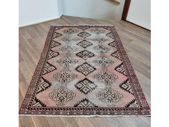 Äkta Vintage matta ca: 180x120 cm