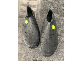 Dadorun Badskor, Svarta, Storlek 39