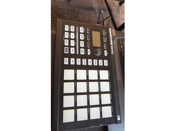 Native Instruments Maschine Mikro MK2