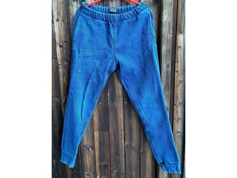 Levi’s, mjukisbyxor, jeans blå, Stl S (circa 12-13 år)