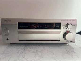 Pioneer Audio/Video Multi-Channel Receiver VSX-D811S