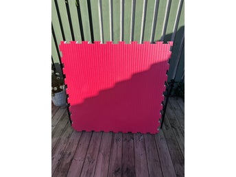 Träningsmatta/pusselmatta 4 x 1m x 4cm