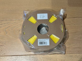 3DE Premium PLA MAX filament 2,85 mm 1 kg Lemon Yellow gul – oöppnad