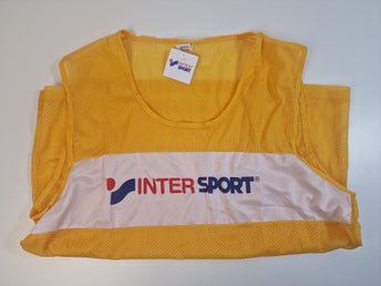 Intersport Gul Träningsväst Strl 7