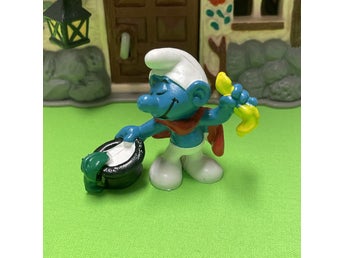 Smurf som trollkarl….toppskick… lågt utrop…