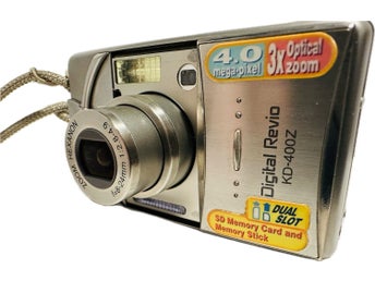 Konica Digitalkamera Revio KD-400Z Digital Compact Camera