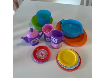 Leksaksservis i plast