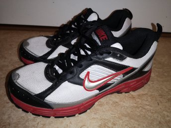 nike dart 8