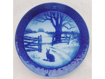 Royal Copenhagen hare i vinterlandskap Årtallrik 1971