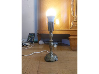 Bordslampa i mässing retro 40tal