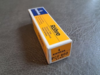 PCF802 - RADIORÖR - ELEKTRONRÖR - NOS/OANVÄND