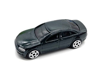 Maisto: 2005 Audi A8 (1:64, svart