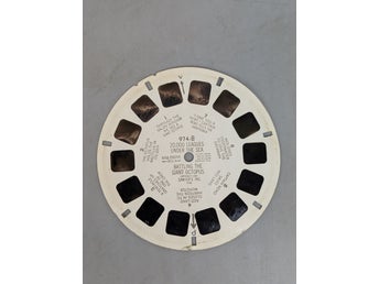View-Master - 20.000 Leagues Under The Sea - Battling The Giant Octopus - 974-B