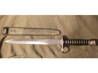 (369) Schweizer Sturm-gewehr-bajonett med balja