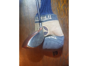 TaylorMade Bubble 2 Driver 10.5° med Bubble 2 Shaft R-80. RH.